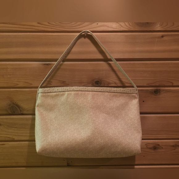 DKNYC Handbags - DKNY Cream Elegant Women's Bag